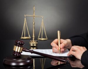 قانون مطبوعات ایران: چگونه نشریات به تعادل بین آزادی بیان و مسئولیتپذیری میرسند؟