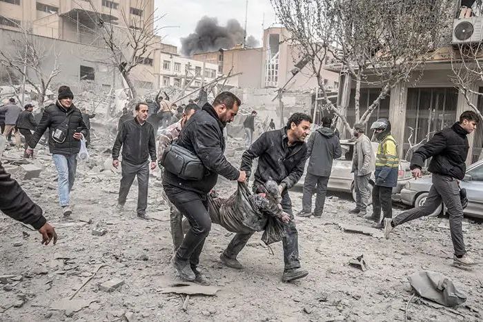 پیروزی در میان ویرانه‌ها